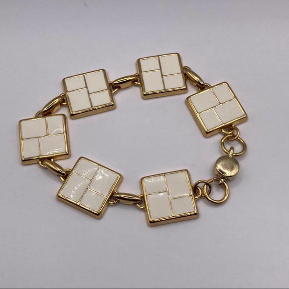 Cream and Gold Bracelet - Picture 2 of 4